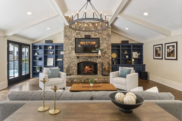 5290 London Drive, Atlanta, GA 30327