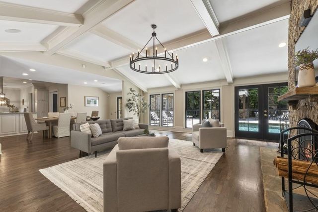 5290 London Drive, Atlanta, GA 30327