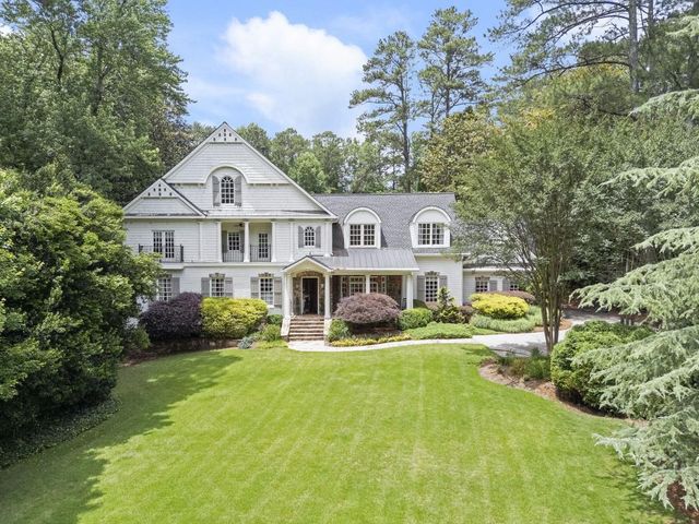 5290 London Drive, Atlanta, GA 30327