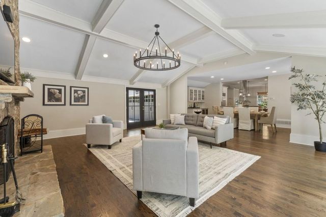 5290 London Drive, Atlanta, GA 30327