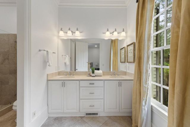 5290 London Drive, Atlanta, GA 30327