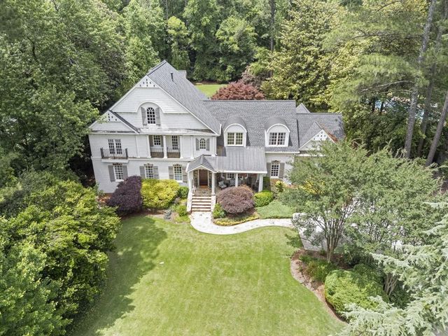 5290 London Drive, Atlanta, GA 30327