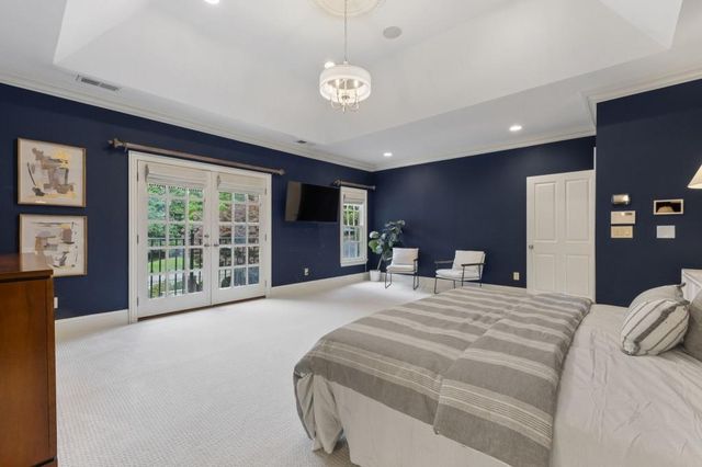 5290 London Drive, Atlanta, GA 30327