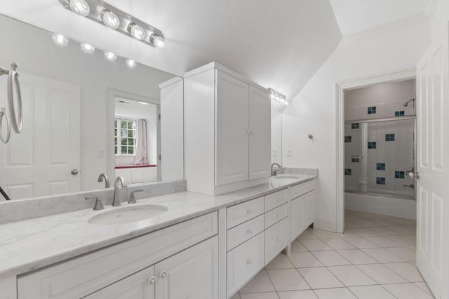 5290 London Drive, Atlanta, GA 30327