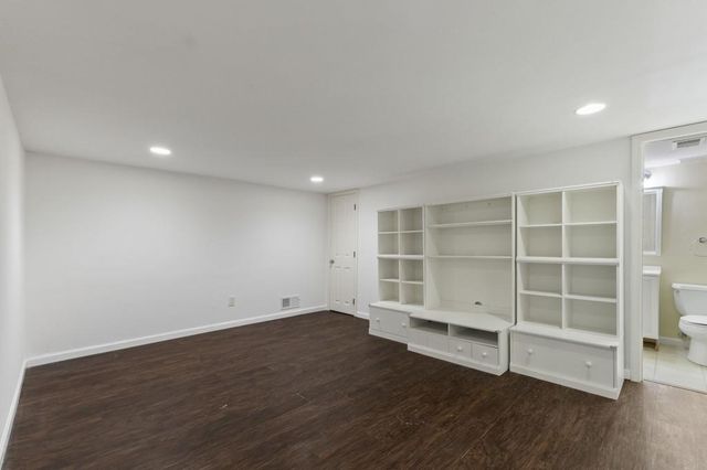 5290 London Drive, Atlanta, GA 30327