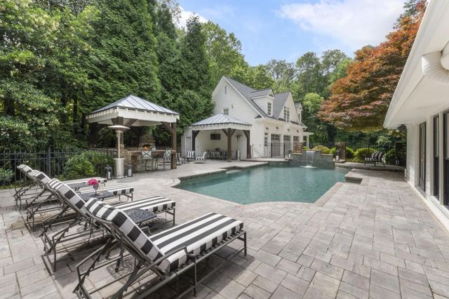 5290 London Drive, Atlanta, GA 30327