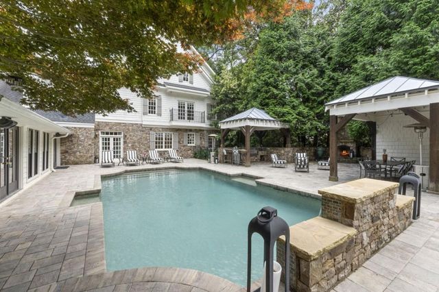 5290 London Drive, Atlanta, GA 30327