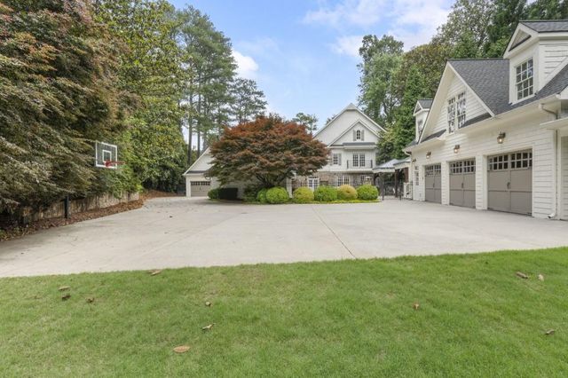 5290 London Drive, Atlanta, GA 30327
