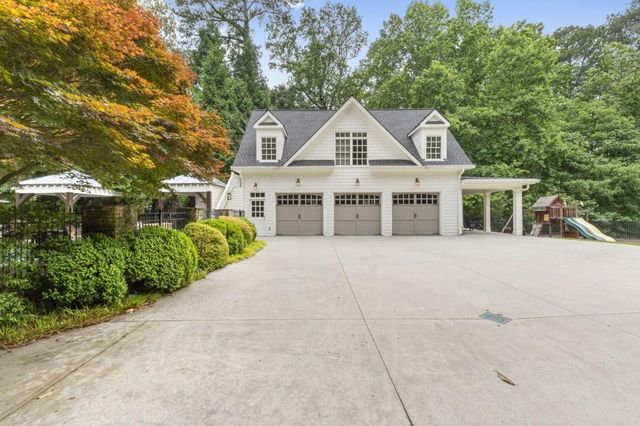 5290 London Drive, Atlanta, GA 30327