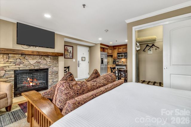 119 Bowling Park Road, Asheville, NC 28803