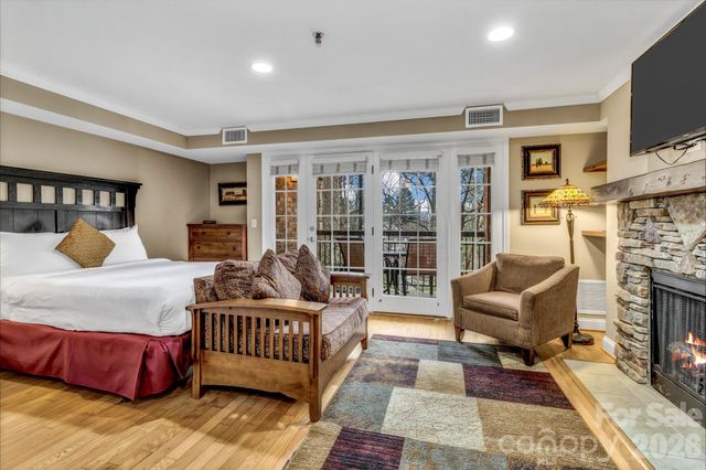 119 Bowling Park Road, Asheville, NC 28803