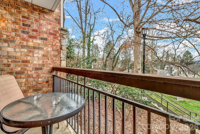 119 Bowling Park Road, Asheville, NC 28803