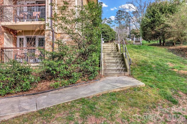 119 Bowling Park Road, Asheville, NC 28803