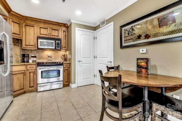 119 Bowling Park Road, Asheville, NC 28803