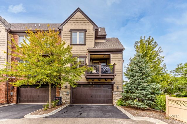 636 Parkside Court, Libertyville, IL 60048