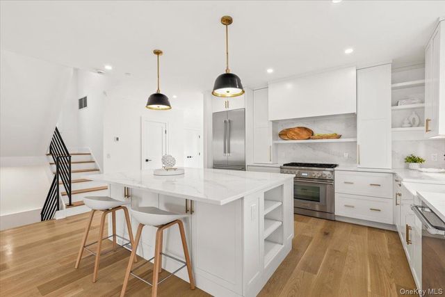 60 Grapal Street, Rye, NY 10580