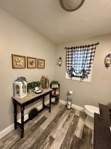 29 Bennett Street, Hudson, MA 01749
