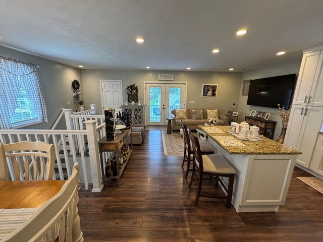 29 Bennett Street, Hudson, MA 01749