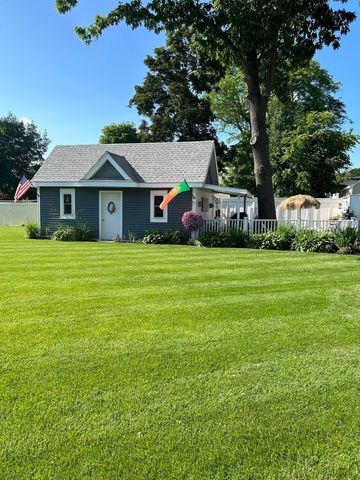 29 Bennett Street, Hudson, MA 01749