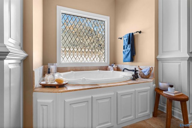 130 Heron Drive SE, Gadsden, AL 35901