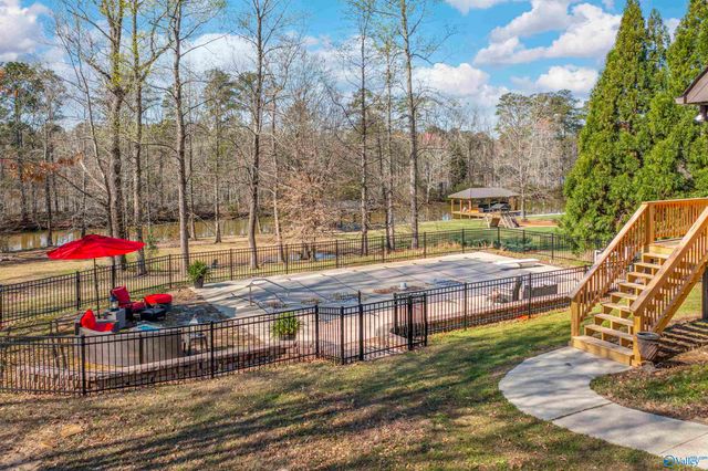 130 Heron Drive SE, Gadsden, AL 35901