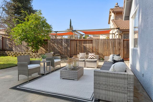 156 Clydesdale Way, Roseville, CA 95678