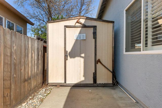 156 Clydesdale Way, Roseville, CA 95678