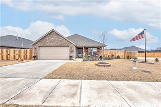 258 Amber Dawn Avenue, Farmington, AR 72730