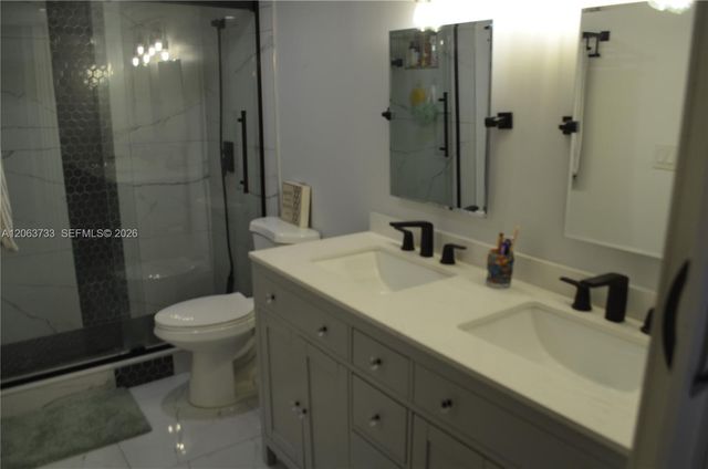 11554 NW 10th St 11554, Pembroke Pines, FL 33026
