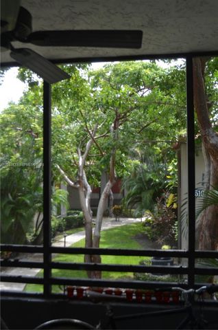 11554 NW 10th St 11554, Pembroke Pines, FL 33026