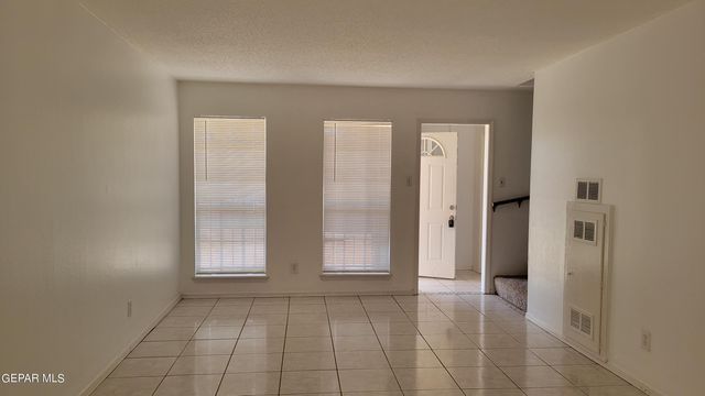 1405 CESSNA Drive A, El Paso, TX 79925