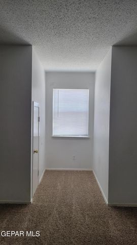 1405 CESSNA Drive A, El Paso, TX 79925