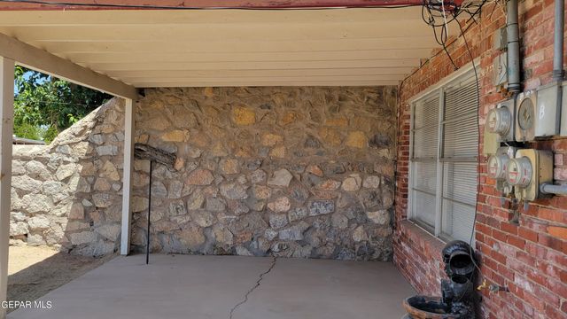 1405 CESSNA Drive A, El Paso, TX 79925