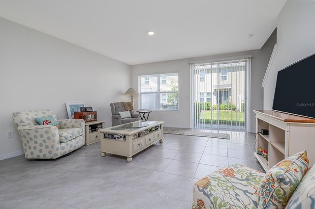 58 BELLA OAKS DRIVE, Port Orange, FL 32129