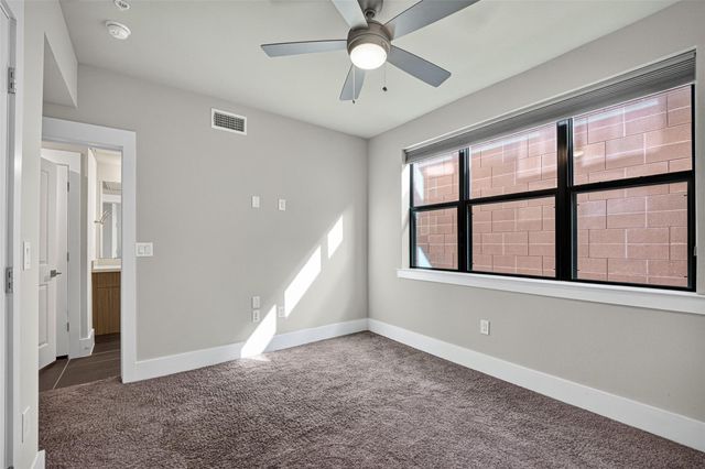 2401 Crawford Street B209, Houston, TX 77004