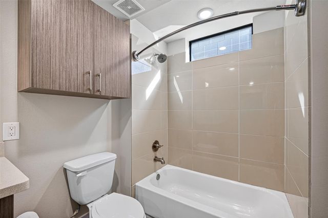 2401 Crawford Street B209, Houston, TX 77004