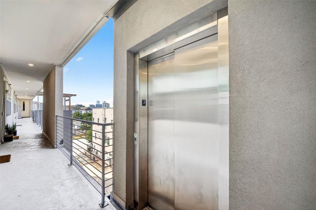 2401 Crawford Street B209, Houston, TX 77004