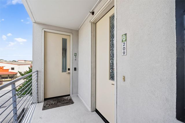 2401 Crawford Street B209, Houston, TX 77004
