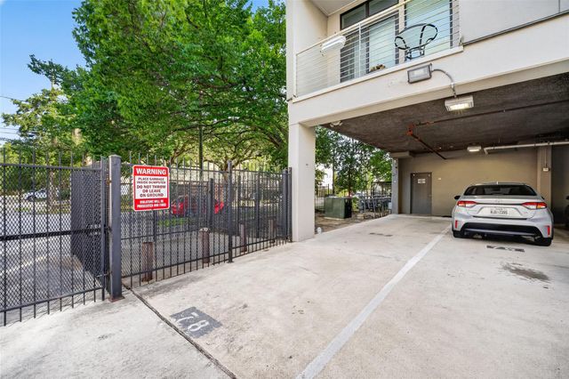 2401 Crawford Street B209, Houston, TX 77004