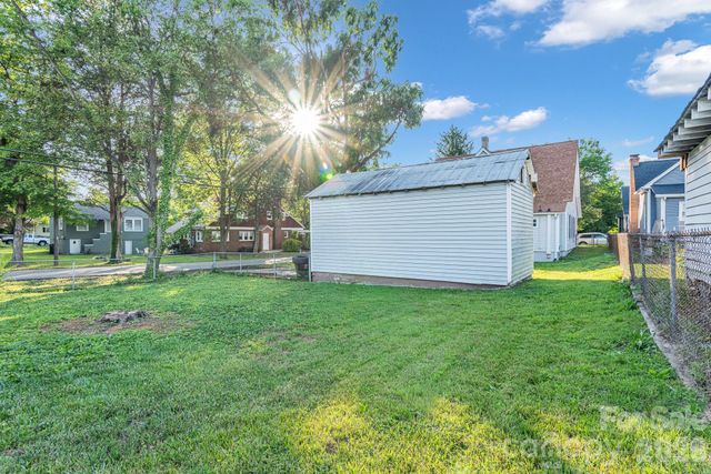 611 S Carolina Avenue, Spencer, NC 28159