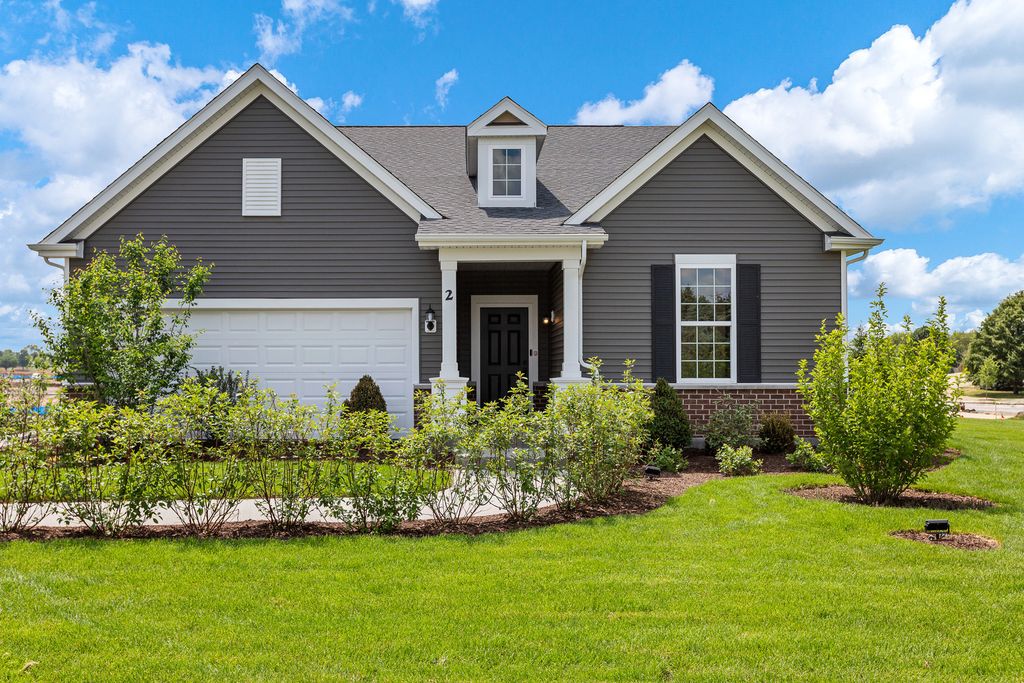2767 Spring Circle North, Lindenhurst, IL 60046