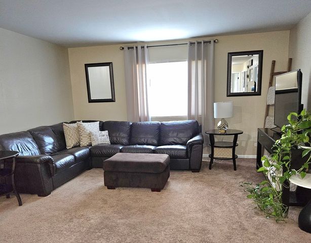 2236 Bilstone Drive, Lynwood, IL 60411
