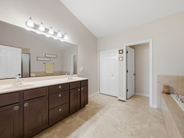 2236 Bilstone Drive, Lynwood, IL 60411