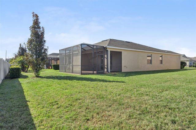 2733 ATTWATER LOOP, Winter Haven, FL 33884