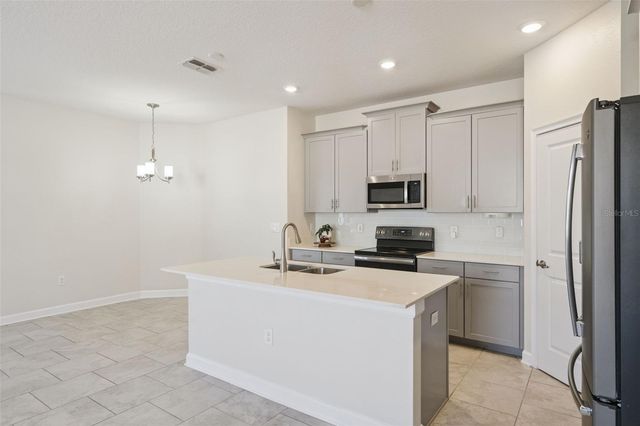 2733 ATTWATER LOOP, Winter Haven, FL 33884