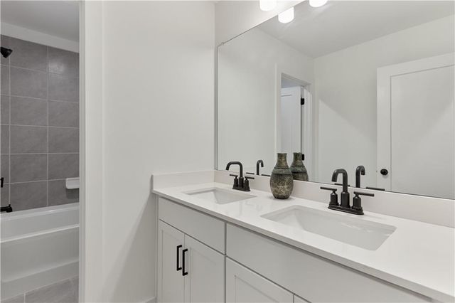 648 Avondale Park Circle, Decatur, GA 30032