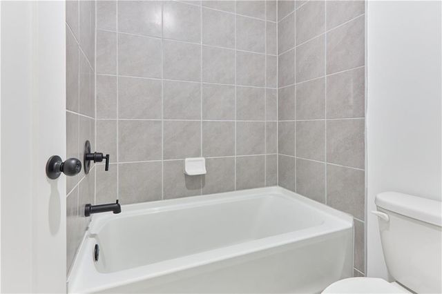 648 Avondale Park Circle, Decatur, GA 30032