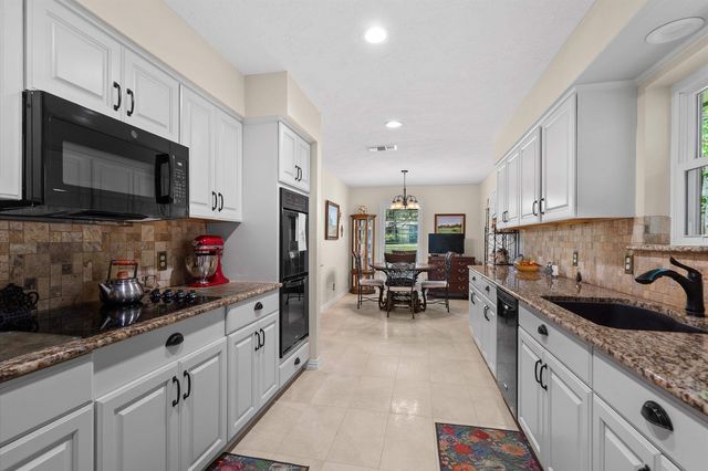 405 Sandy Ln, Henderson, TX 75652