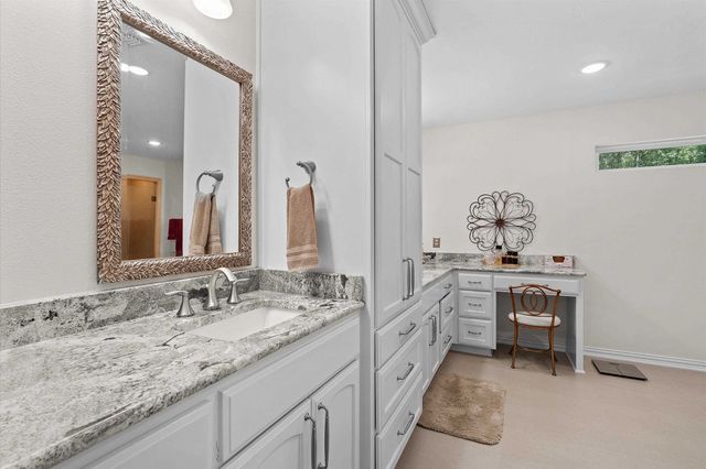 405 Sandy Ln, Henderson, TX 75652