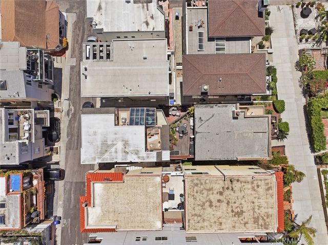 222 24th Street, Manhattan Beach, CA 90266